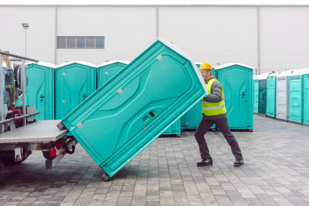 Portable Toilet Options We Offer in De Pue, IL