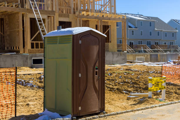 Professional porta potty rental in De Pue, IL