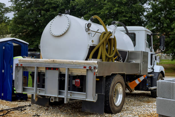 Best Porta potty rental near me  in De Pue, IL